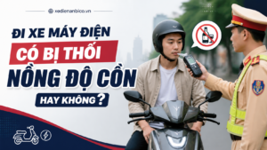 Đi xe máy điện có bị thổi nồng độ cồn hay không?